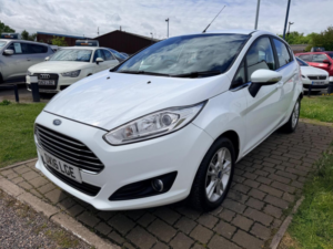 2016 Ford Fiesta 1.25 Zetec Euro 6 5dr in White — image 3