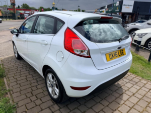 2016 Ford Fiesta 1.25 Zetec Euro 6 5dr in White — image 4