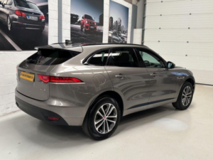 2019 Jaguar F-Pace 2.0 D180 R-Sport Auto AWD Euro 6 (s/s) 5dr in Grey — image 3