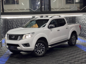 2016 Nissan Navara 2.3 Dci Tekna 4WD Euro 5 4dr in White — image 3