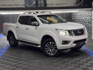 2016 Nissan Navara 2.3 Dci Tekna 4WD Euro 5 4dr in White — image 6
