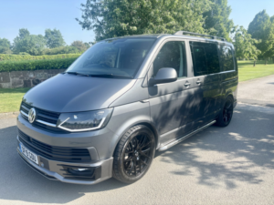 2019 Volkswagen Transporter T6 2.0 Tdi Highline Kombi 150 Swb 6 Speed 6 Seater in Grey — image 2
