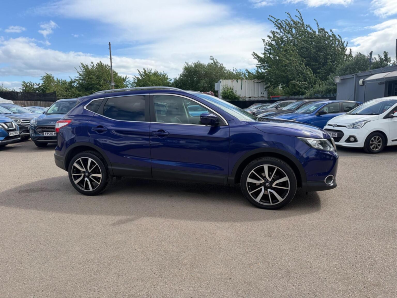 2016 Nissan Qashqai 1.6 Dci Tekna Xtron 2WD Euro 6 (s/s) 5dr in Blue — image 1