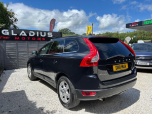 2011 Volvo Xc60 2.0 D3 Drive Se Euro 5 5dr in Black — image 4