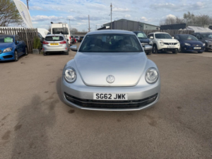 2012 Volkswagen Beetle 2.0 Tdi Design DSG Euro 5 3dr in Silver — image 2