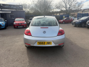 2012 Volkswagen Beetle 2.0 Tdi Design DSG Euro 5 3dr in Silver — image 5