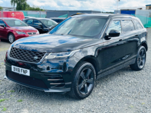 2018 Land Rover Range Rover Velar 2.0 D180 R-Dynamic S in Black — image 4