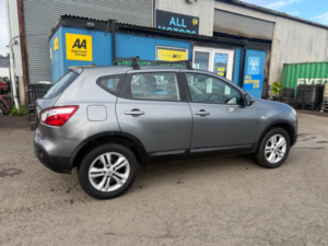 2011 Nissan Qashqai 1.6 Acenta 2WD Euro 5 (s/s) 5dr in Grey — image 5