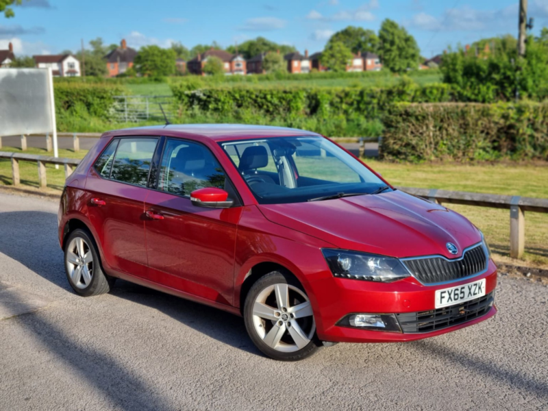 2015 Skoda Fabia 1.4 Tdi Se L in Red — image 1