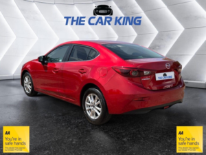 2015 Mazda Mazda3 2.2 Skyactiv-D Se-L Nav Fastback Euro 6 (s/s) 4dr in Red — image 4