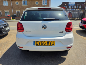 2016 Volkswagen Polo 1.2 Tsi Bluemotion Tech Match Hatchback 5dr Petrol Manual Euro 6 (s/s) (90 Ps) in White — image 5