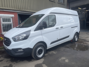 2020 Ford Transit Custom 2.0 300 Ecoblue Leader in White — image 3