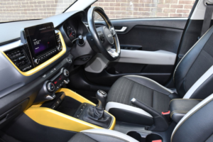 2023 Kia Stonic 1.0 T-Gdi Quantum SUV 5dr Petrol Manual Euro 6 (s/s) (99 Bhp) in Grey — image 4