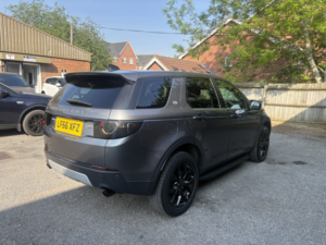 2016 Land Rover Discovery Sport 2.0 Td4 Hse in Grey — image 3