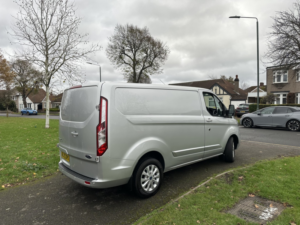 2021 Ford Transit Custom 2.0 Transit Custom Limited Van 300 L1 2.0l Ecoblue 130ps Fwd 6 Speed Manual in Silver — image 4