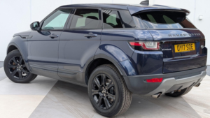 2017 Land Rover Range Rover Evoque 2.0 Td4 Se Tech Auto 4WD Euro 6 (s/s) 5dr in Blue — image 4