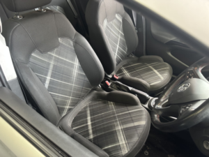 2015 Vauxhall Corsa 1.4 I Ecoflex Sri in Silver — image 5