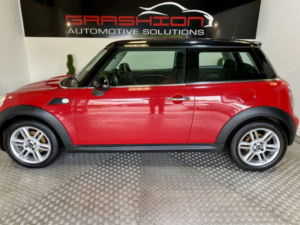 2008 MINI Hatch 1.6 Cooper Hatch in Red — image 6