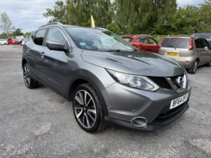 2014 Nissan Qashqai 1.5 Dci Tekna in Grey — image 4