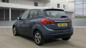 2017 Kia Venga 1.6 3 Auto Euro 6 5dr in Blue — image 4