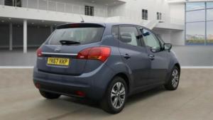 2017 Kia Venga 1.6 3 Auto Euro 6 5dr in Blue — image 5