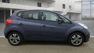 2017 Kia Venga 1.6 3 Auto Euro 6 5dr in Blue — image 6