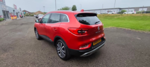 2019 Renault Kadjar 1.3 Tce S Edition SUV 5dr Petrol Manual Euro 6 (s/s) (140 Ps) in Red — image 3