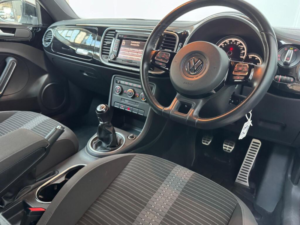 2013 Volkswagen Beetle 2.0 Tdi Sport Euro 5 3dr in White — image 4