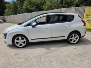 2013 Peugeot 3008 1.6 E-Hdi Allure Egc Euro 5 (s/s) 5dr in White — image 5
