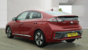 2019 Hyundai Ioniq 1.6 H-Gdi Premium Se Dct Euro 6 (s/s) 5dr in Red — image 3