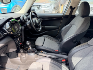 2016 MINI MINI Cooper Sd in White — image 2