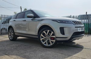 2019 Land Rover Range Rover Evoque 2.0 D180 Hse Auto 4WD Euro 6 (s/s) 5dr in Silver — image 5
