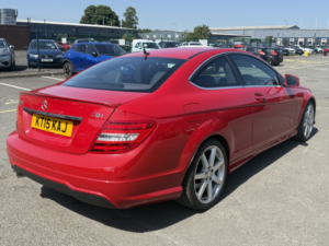 2015 Mercedes-Benz C Class 2.1 C220 Cdi Amg Sport Edition in Red — image 3