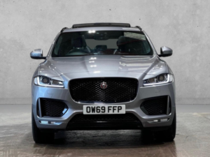2020 Jaguar F-Pace 2.0 D180 Chequered Flag Auto AWD Euro 6 (s/s) 5dr in Grey — image 2