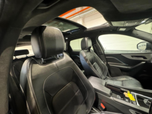 2020 Jaguar F-Pace 2.0 D180 Chequered Flag Auto AWD Euro 6 (s/s) 5dr in Grey — image 4