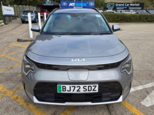 2022 Kia Niro 64.8kwh 2 Auto 5dr in Grey — image 3