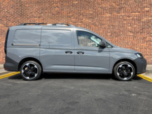2022 Volkswagen Caddy Maxi 2.0 Tdi C20 Commerce Lwb Euro 6 (s/s) 6dr in Grey — image 3