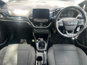 2018 Ford Fiesta 1.1 Ti-Vct Zetec Euro 6 (s/s) 5dr in Black — image 3