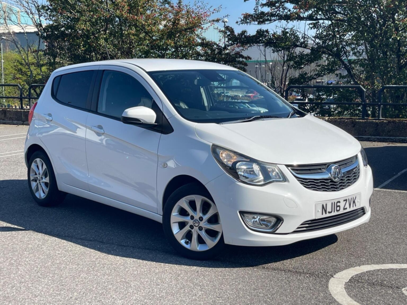 2016 Vauxhall Viva 1.0i Sl Euro 6 5dr in White — image 1