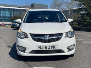 2016 Vauxhall Viva 1.0i Sl Euro 6 5dr in White — image 3