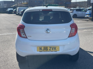 2016 Vauxhall Viva 1.0i Sl Euro 6 5dr in White — image 5