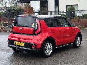 2018 Kia Soul 1.6 Gdi 2 SUV 5dr Petrol Manual Euro 6 (130 Bhp) in Red — image 4