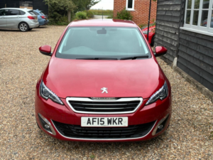 2015 Peugeot 308 1.2 Puretech Allure Auto Euro 6 (s/s) 5dr in Red — image 2