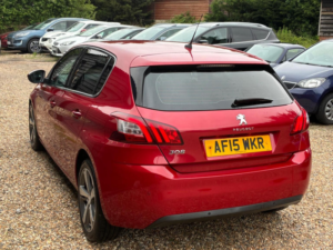 2015 Peugeot 308 1.2 Puretech Allure Auto Euro 6 (s/s) 5dr in Red — image 4