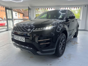 2020 Land Rover Range Rover Evoque 2.0 D150 R-Dynamic Fwd Euro 6 (s/s) 5dr in Black — image 2