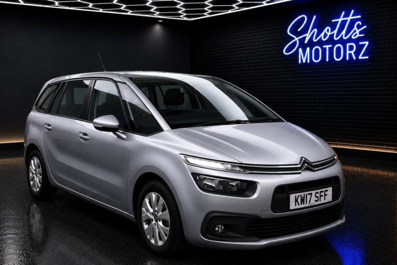 2017 Citroen Grand C4 Picasso 1.6 Bluehdi Touch Edition in Grey — image 1