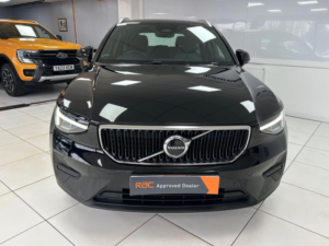 2022 Volvo Xc40 2.0 B3 Mhev Core Dct Auto Euro 6 (s/s) 5dr in Black — image 3
