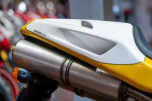 2000 Ducati 748 R Stunning Example in Yellow — image 4
