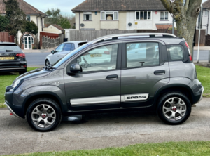 2019 Fiat Panda 0.9 Twinair 85hp Cross 4x4 in Grey — image 4