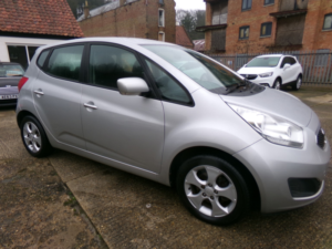2013 Kia Venga 1.6 2 in Silver — image 2